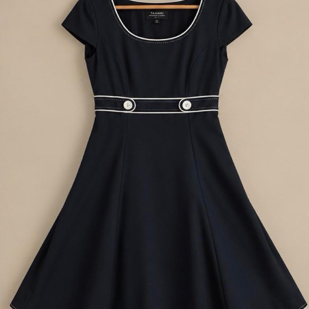 Tahari Arthur S Levine Petite Fit & Flare Dress Black White Contrast Piping 2P